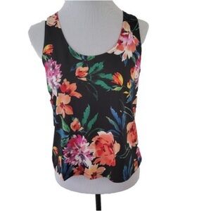 Floral Sleeveless Blouse
